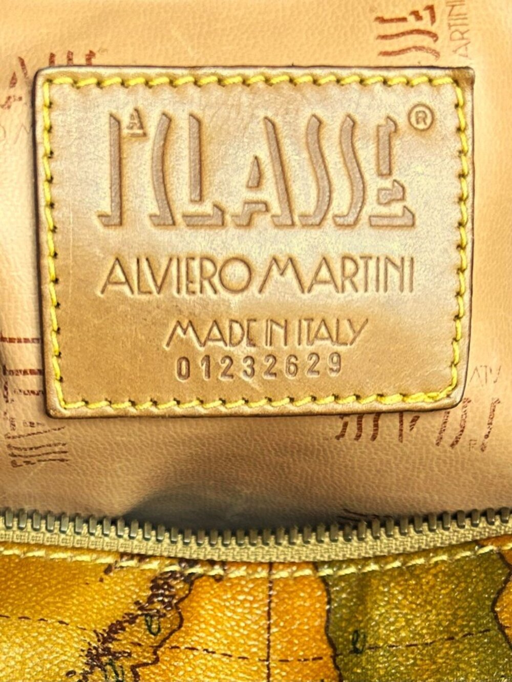 ALVIERO MARTINI Geo Classic Duffle Bag, Honey Tan - Picture 3 of 13
